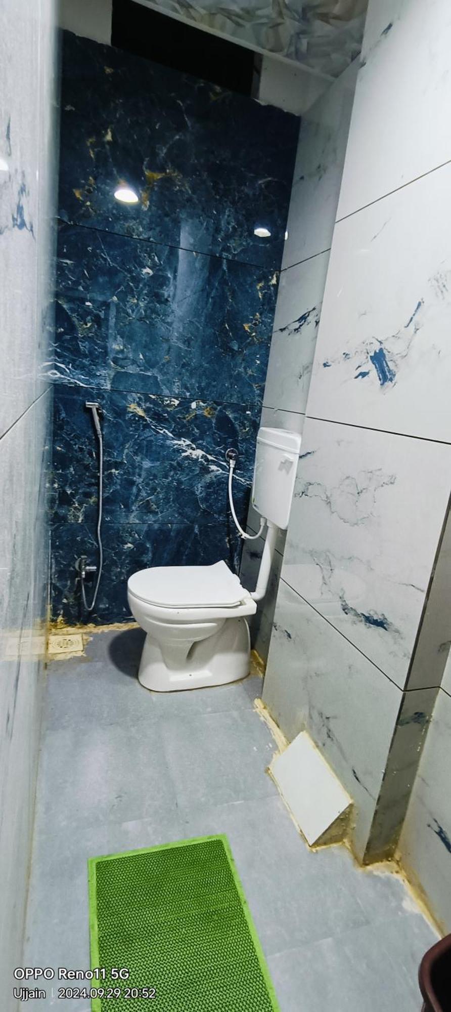 Hotel Rainbow Ujjain Bagian luar foto
